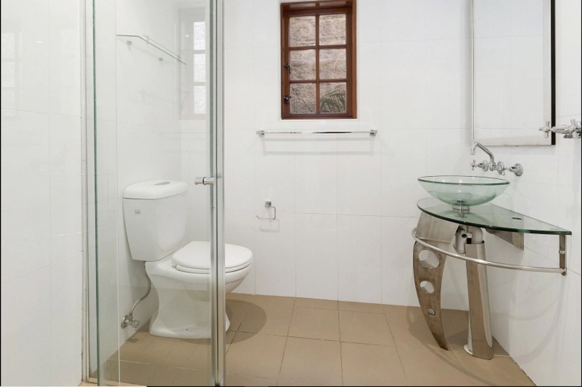 Charming Renovated Terrace