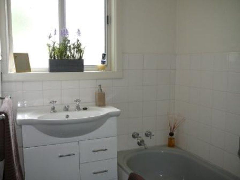 1 Fenfield Street, Altona - Thumbnail 5
