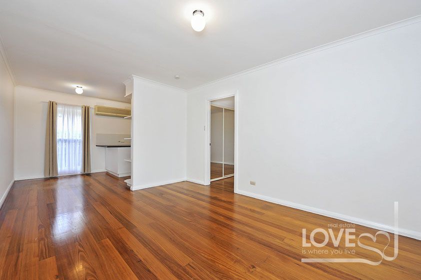 RENOVATED ONE BEDROOM UNIT