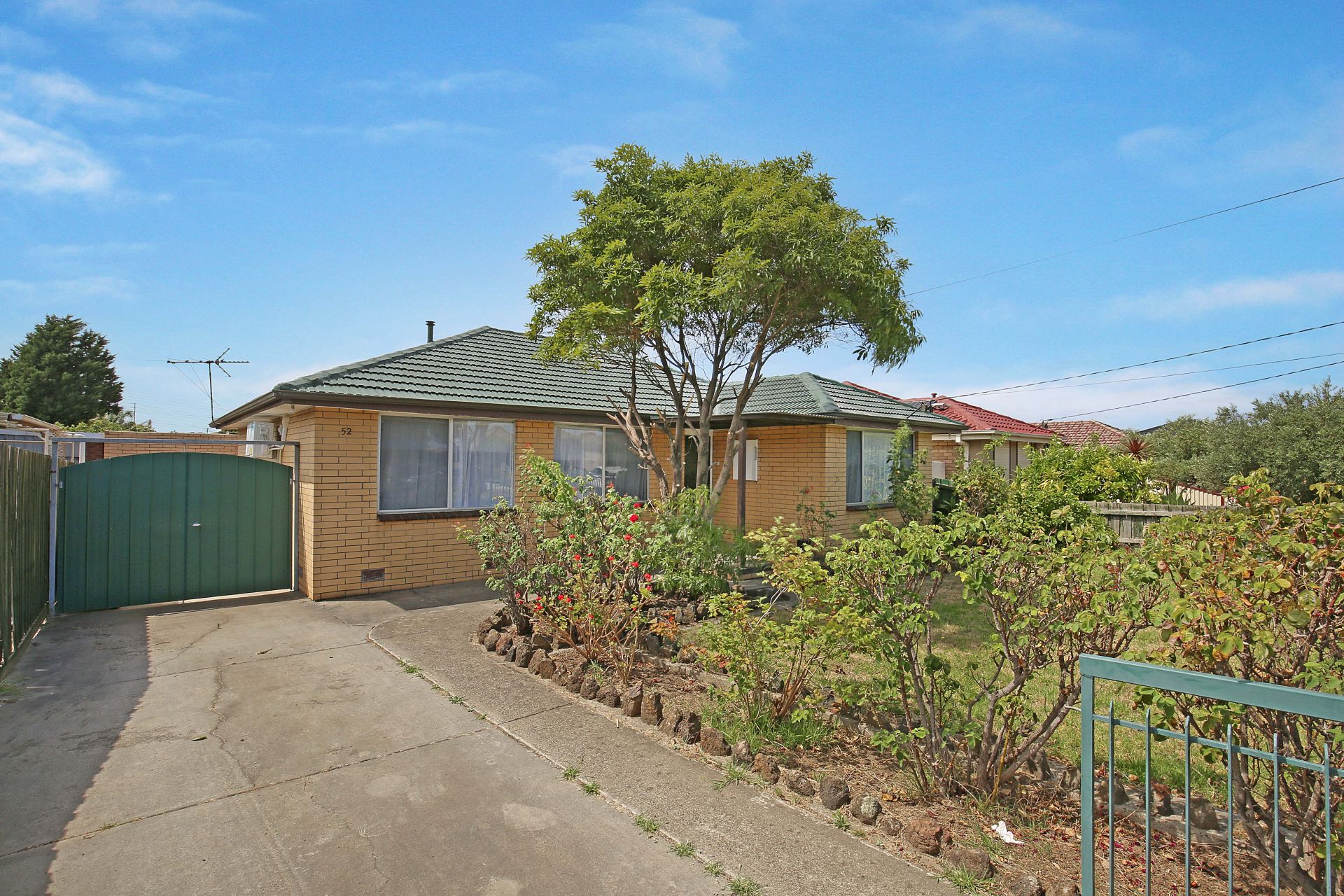 3 Bedroom Family Home in a Prime Location!