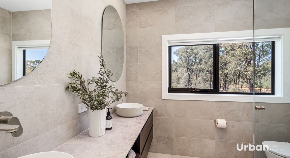 Colebee 1 Camira Place