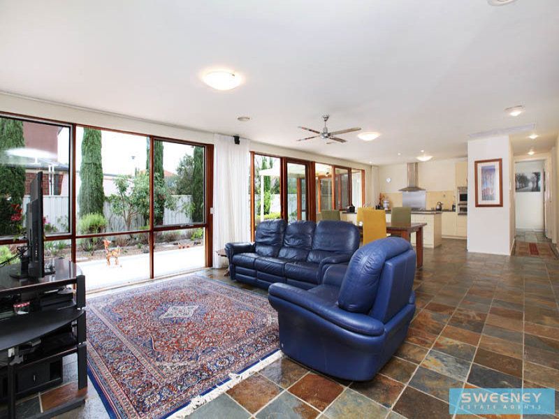 3 Mokoan Close, Caroline Springs - Thumbnail 5