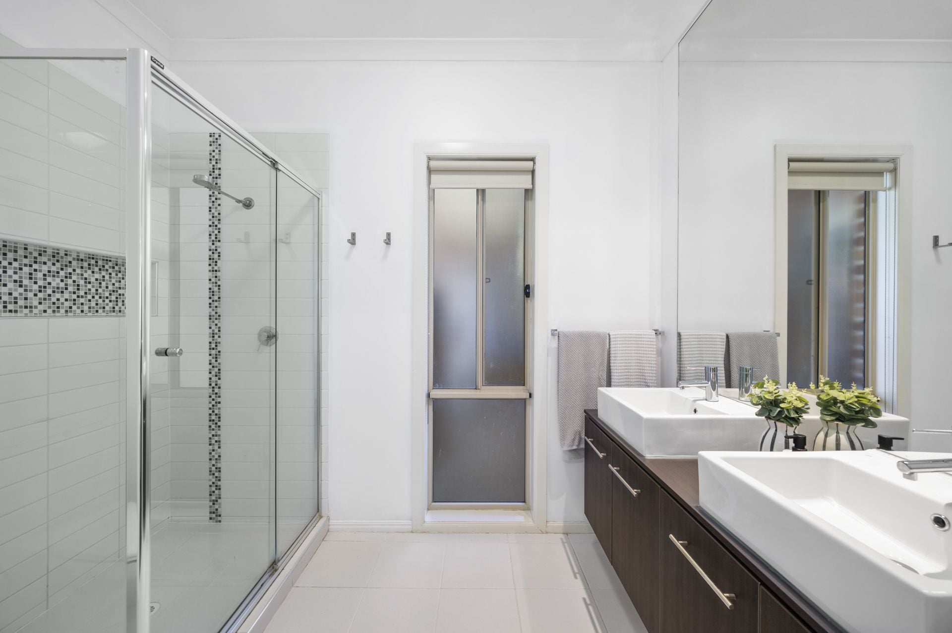 Luxurious Contemporary Family Living