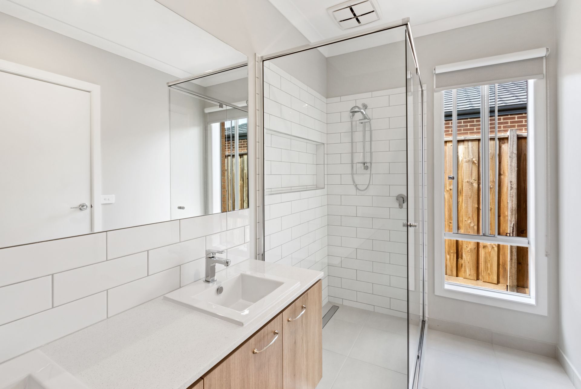 PERFECT SPACIOUS FAMILY HOME