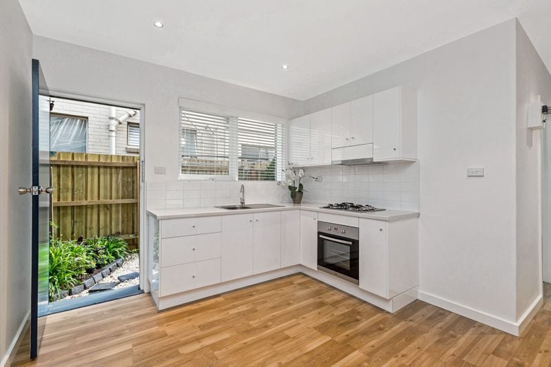 3/418 Blackshaws Road, Altona North - Thumbnail 2
