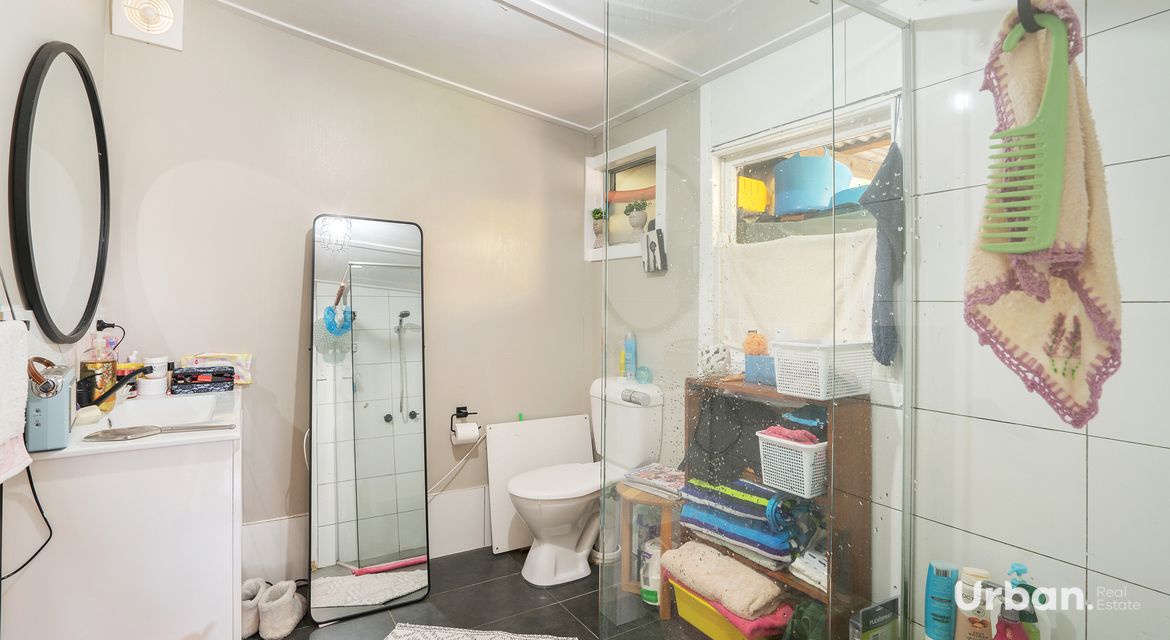 Kearsley 18/18a Tomalpin Street