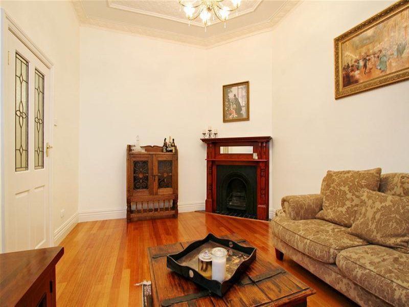 Beautifully renovated 1930's property with class & charm