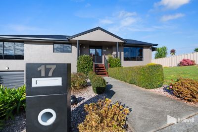 3
 
 
 
  
 
 
 2
 
 
 
  
 
 
 1
 
 
 
 
 
 
 
 17 Rowena Court, Devonport TAS 7310, Devonport - Thumbnail 3