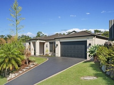 Modern family style for easycare entertaining