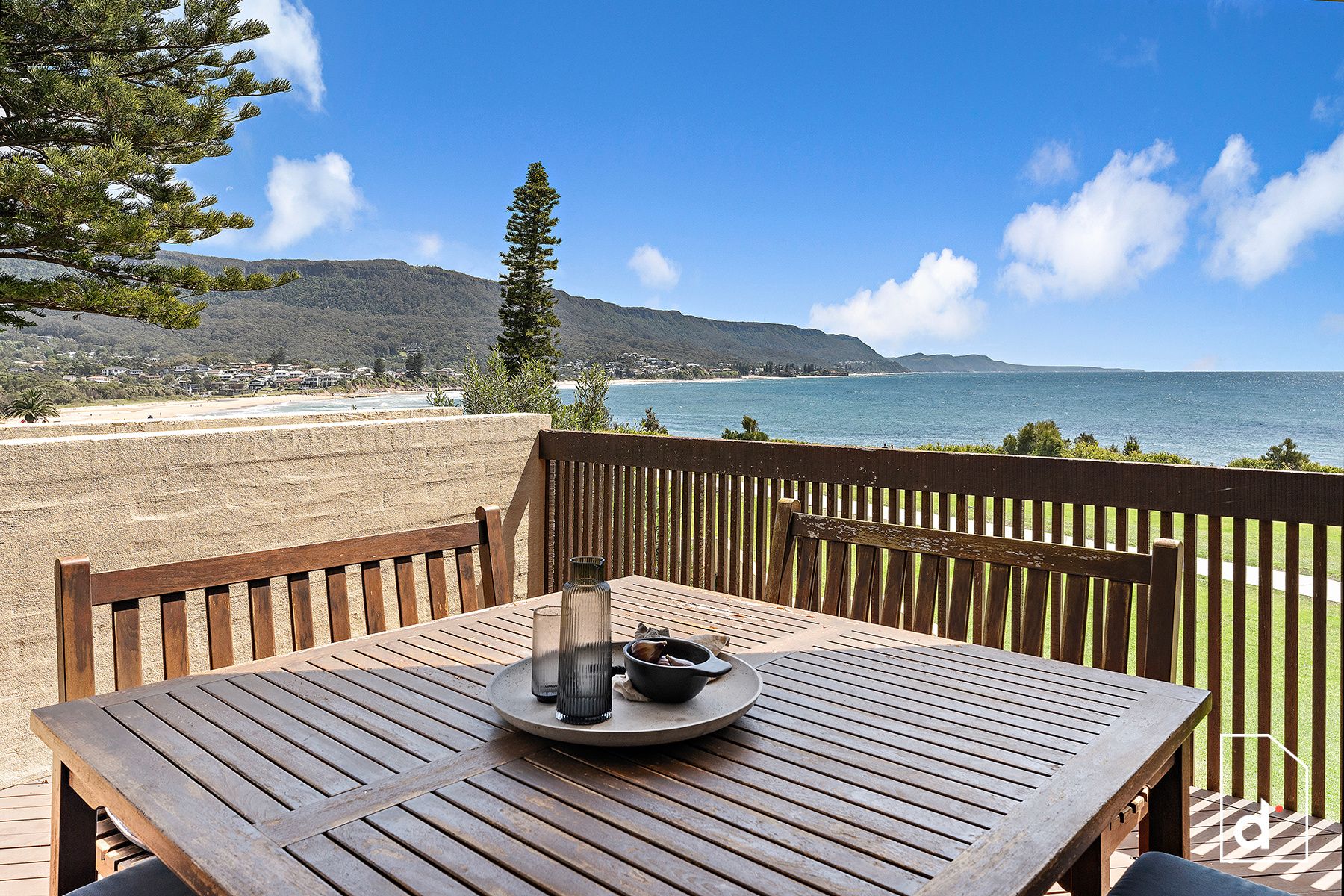 Sold property 4900000 for 24 Point Street Bulli , NSW 2516