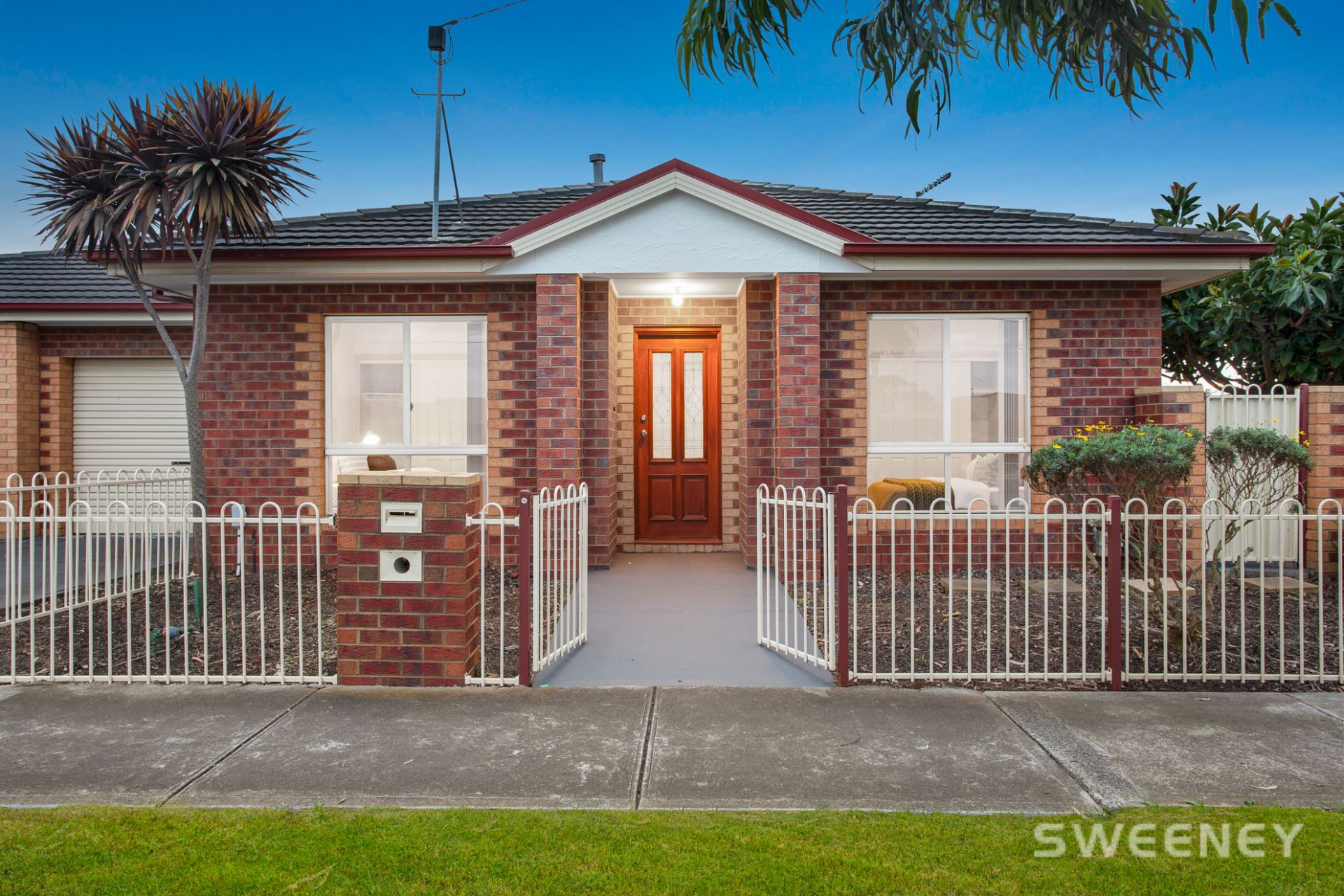 208a Victoria Street, Altona Meadows - Thumbnail 2