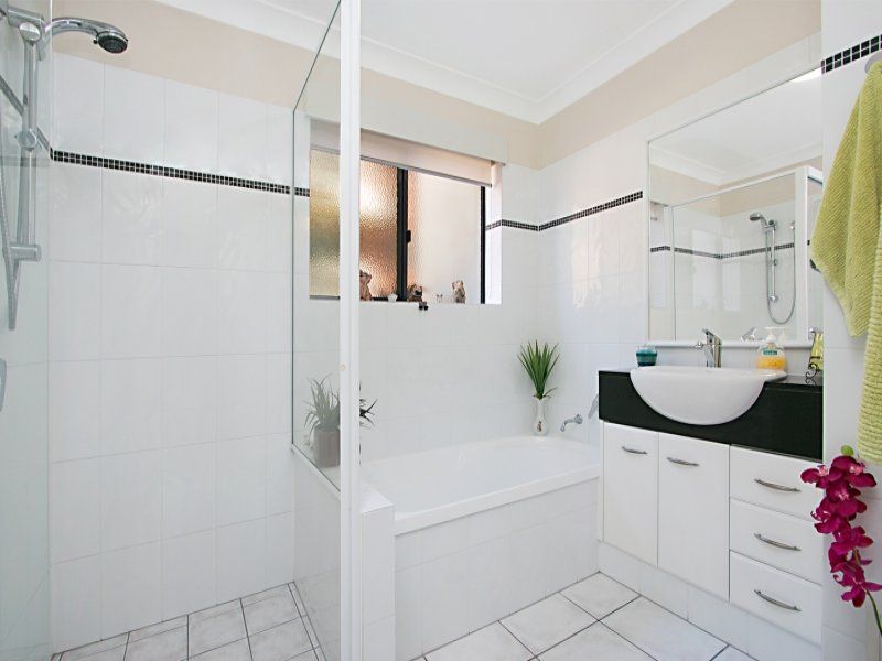 1/13 South Street 'Ashbrooke Court' KIRRA QLD, ' Kirra - Thumbnail 8