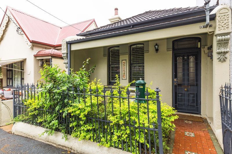 Beautifully Presented Three Bedroom Inner West Terrace