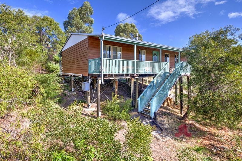 Real Estate For Sale 4 Donnelly Road Binningup , WA