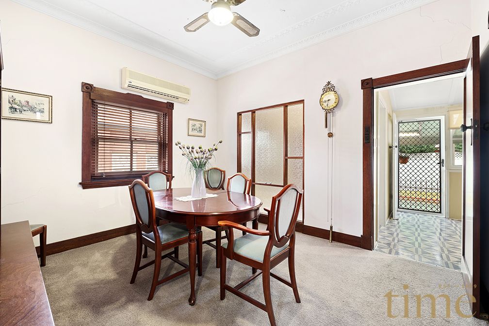 11 Princess Avenue, Rodd Point NSW