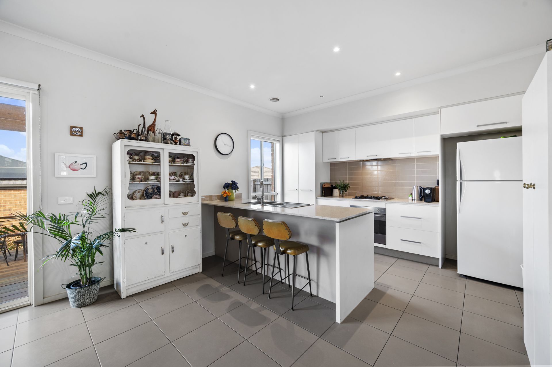 Effortless Modern Living