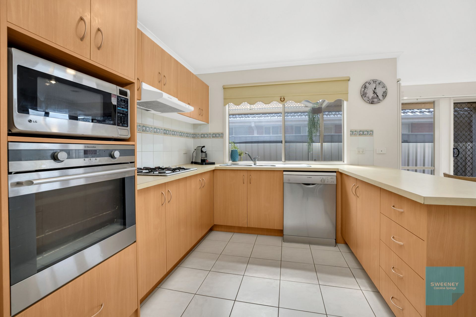 3 Caddick Gardens, Caroline Springs - Thumbnail 4