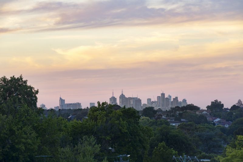 2 Lesley Street, Camberwell - Thumbnail 2