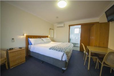 MOTEL LEASEHOLD FOR SALE - IMMACULATE CONDITION IN PRIME LOCATION