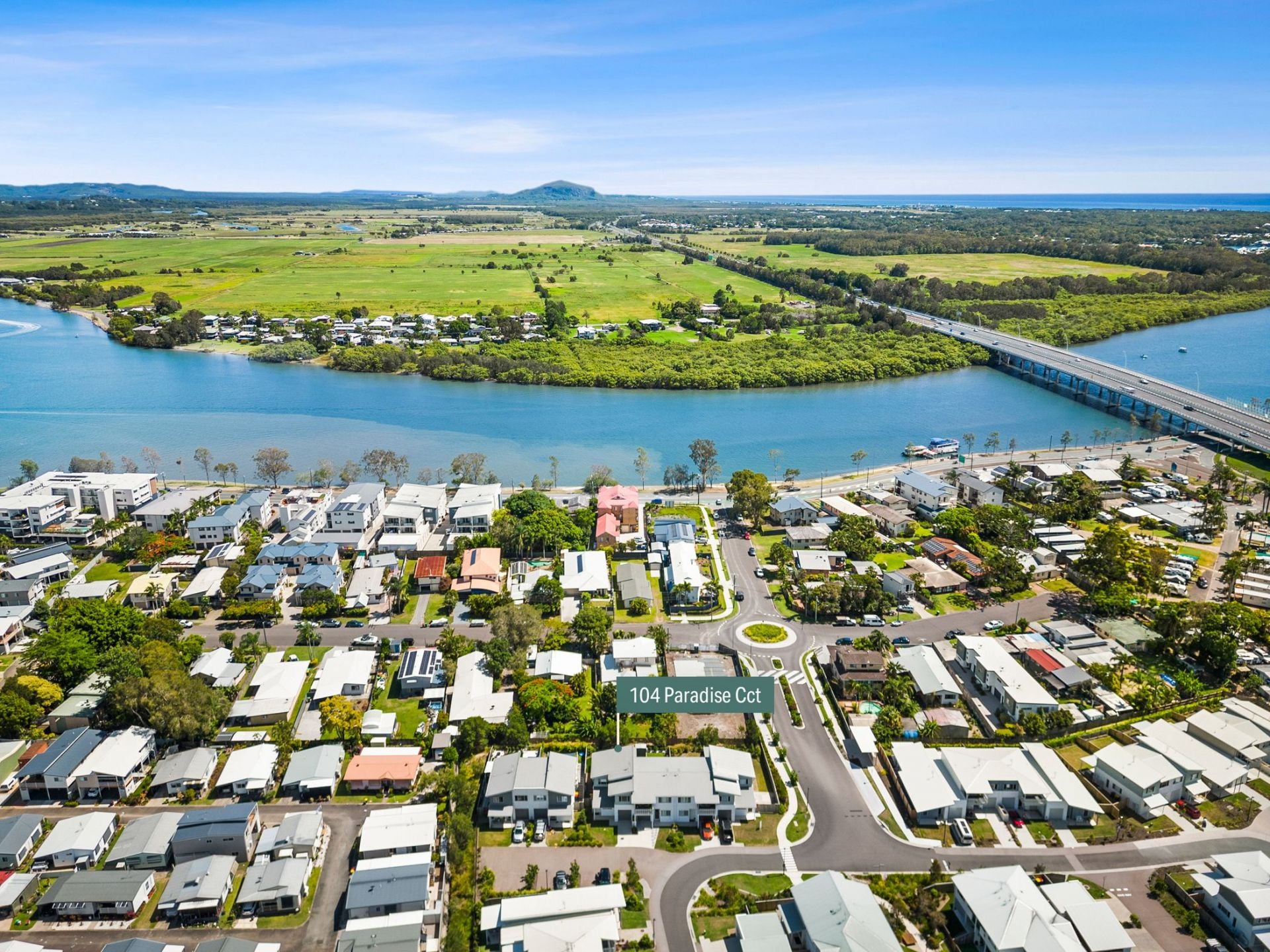 104 Paradise Circuit Maroochydore QLD, Maroochydore - Thumbnail 4