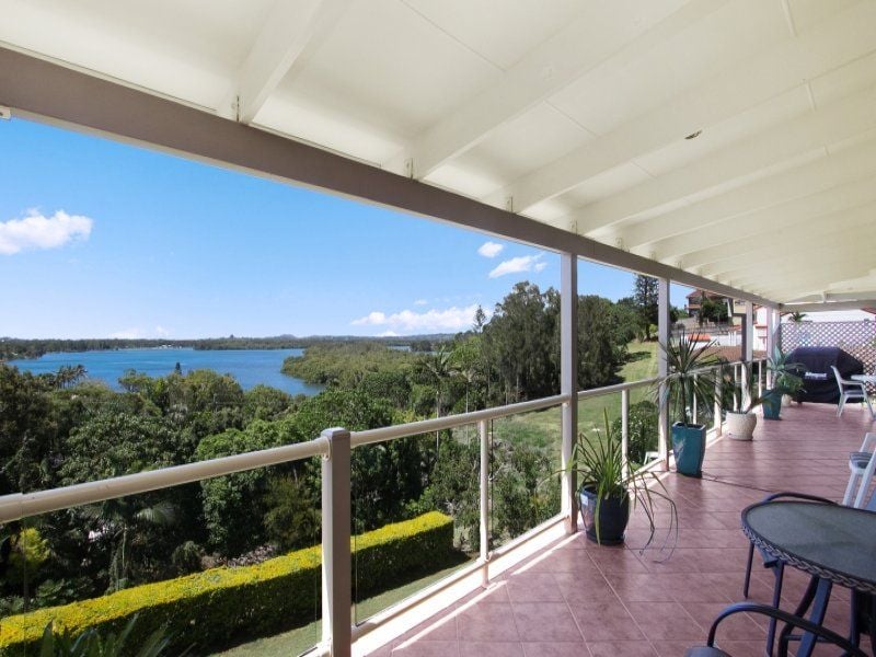 2 Uniacke Drive, BANORA POINT, Banora Point - Thumbnail 2