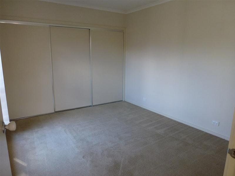 1 BEDROOM DELIGHT!