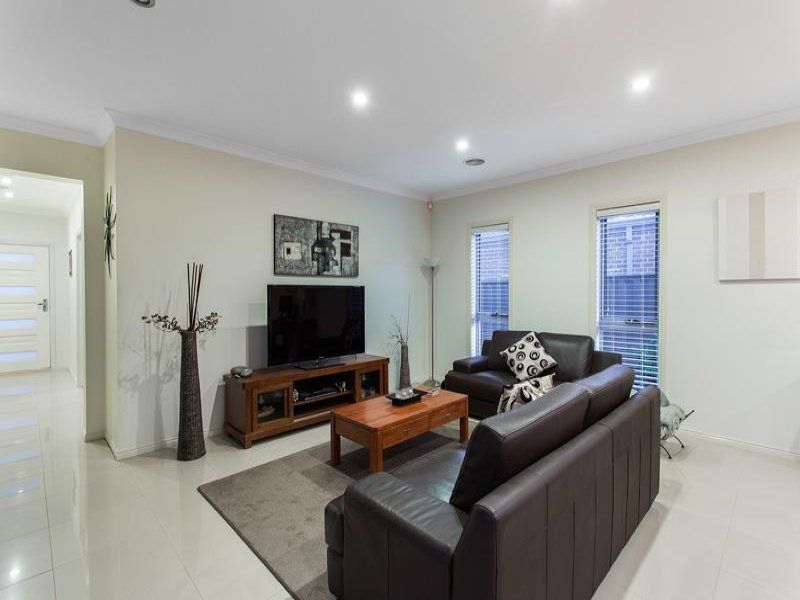 23 Ashbury Grove, Hillside - Thumbnail 5