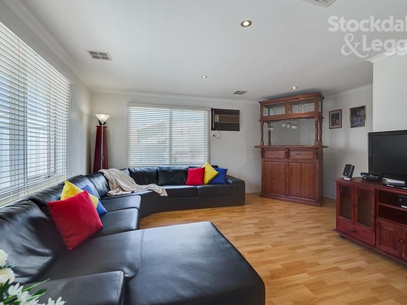 11 Stradella Close MILL PARK, 11 Stradella Close Mill Park - Thumbnail 4