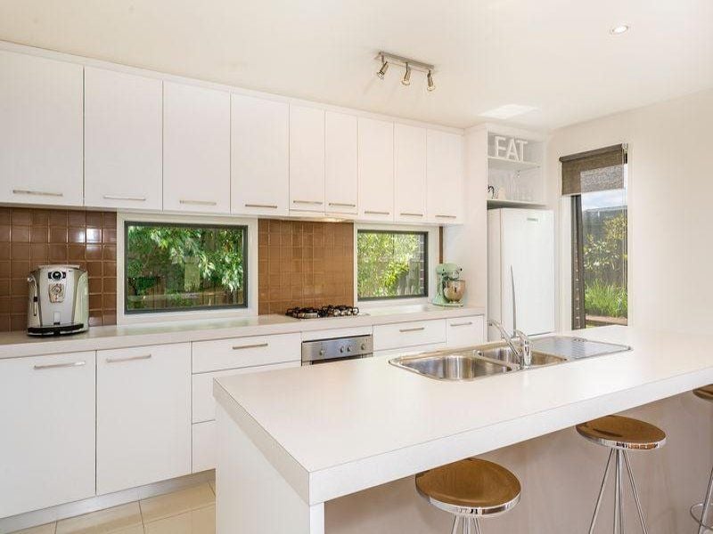 1 Walyunga
Mews OCEAN GROVE VIC, Ocean Grove - Thumbnail 4