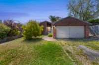 33 Lyle Avenue, Beaconsfield VIC, Beaconsfield - Image 1