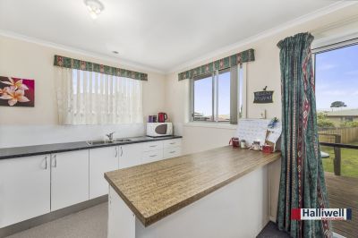 9 Sycamore Place, East Devonport, East Devonport - Thumbnail 7