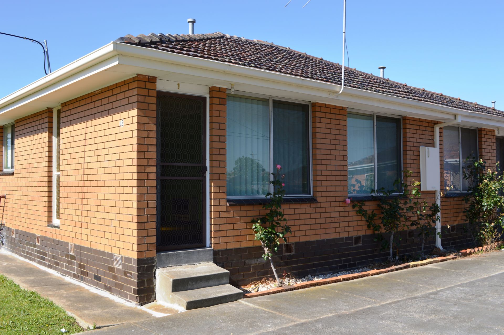 CENTRALLY LOCATED UNIT  *Insp Thu 29th Jun @ 4:40pm*