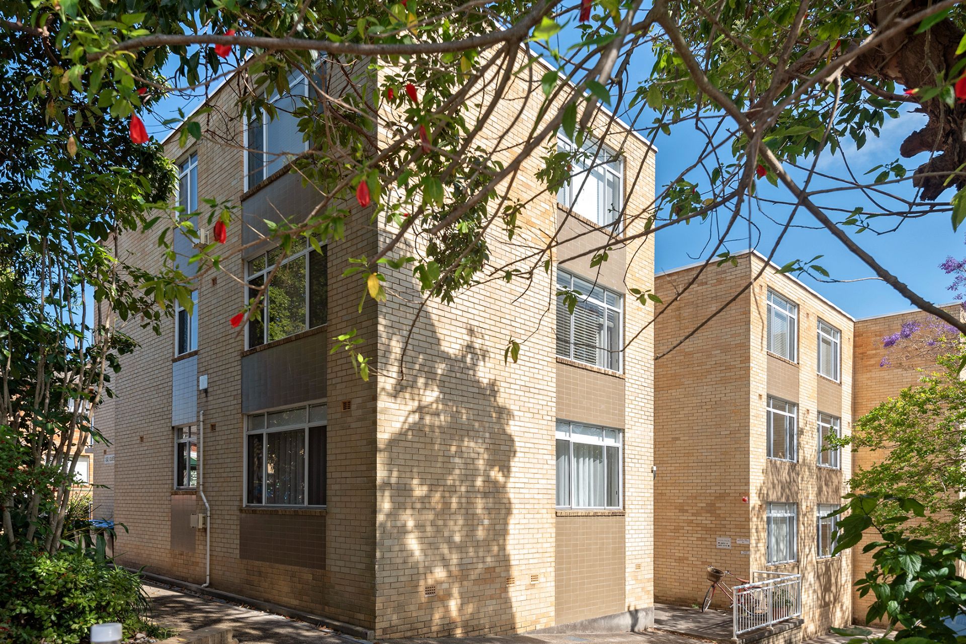 Real Estate For Lease 2/132 Queenscliff Road Queenscliff , NSW