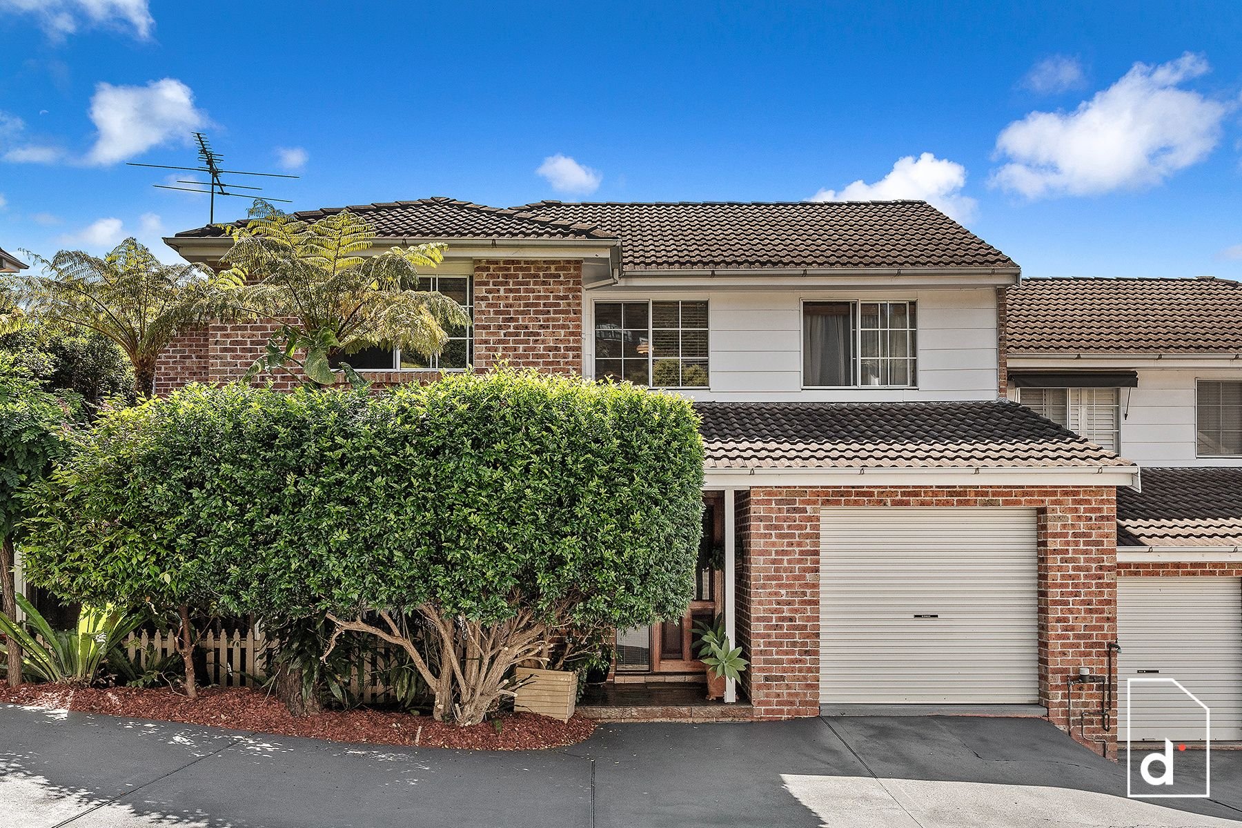 Sold property 920000 for 6/13 Parmenter Avenue Corrimal , NSW 2518