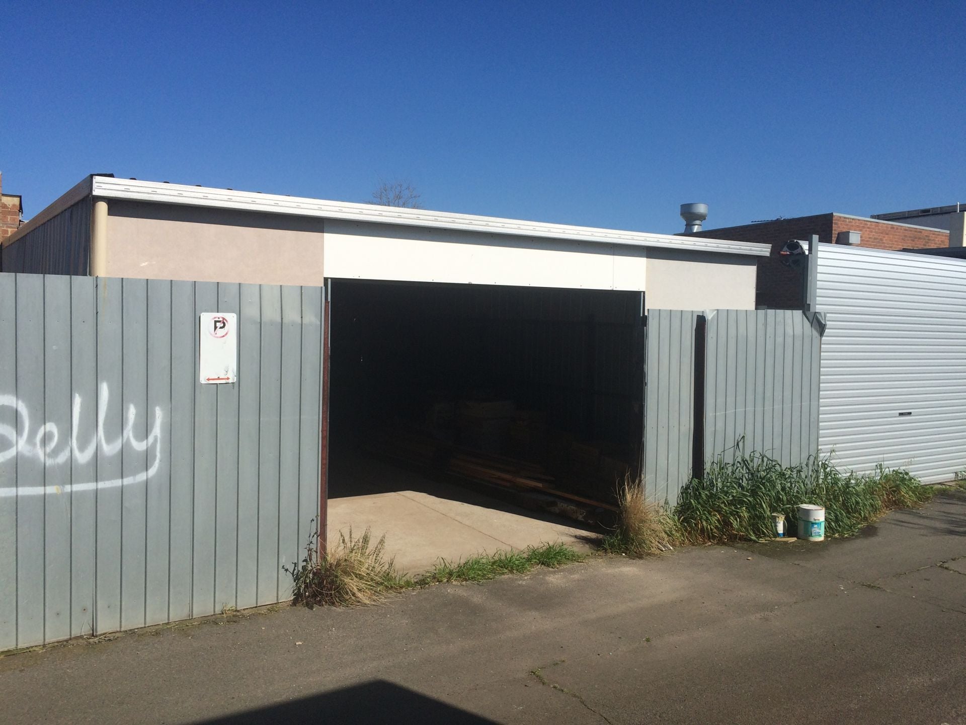INVEST OR OCCUPY - SOLID BRICK SHOP/OFFICE