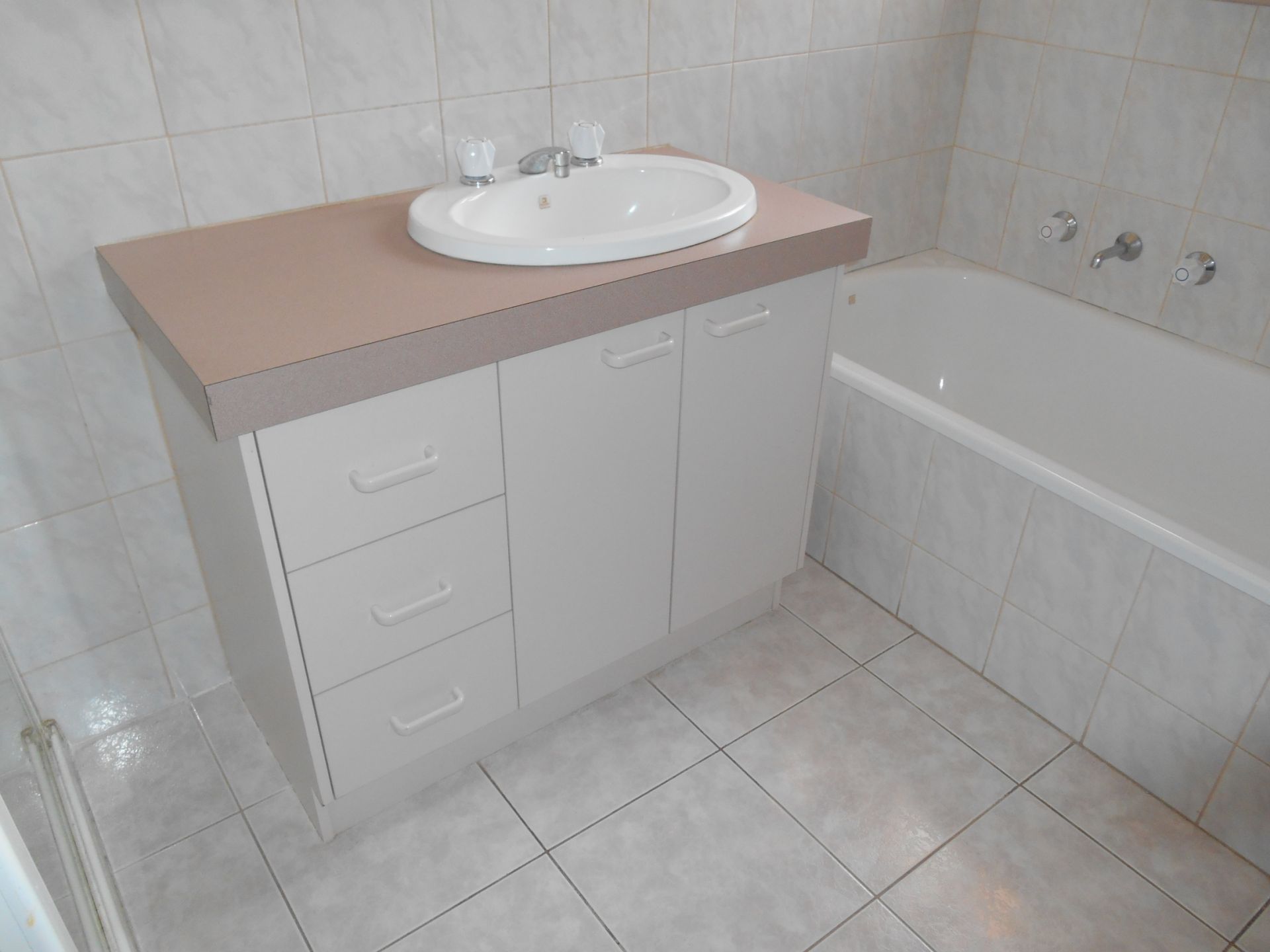 3 BEDROOM HOME IN A QUIET LOCATION