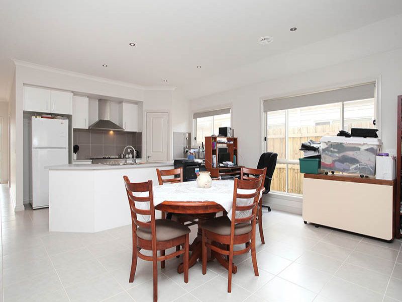 638 Eynesbury Road, Eynesbury - Thumbnail 4