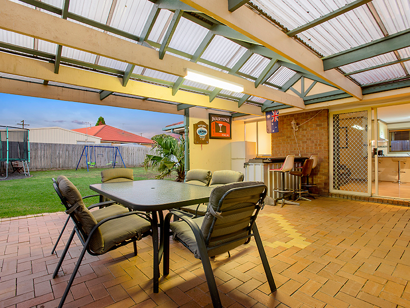 3 Irvine Court, Altona Meadows - Thumbnail 5