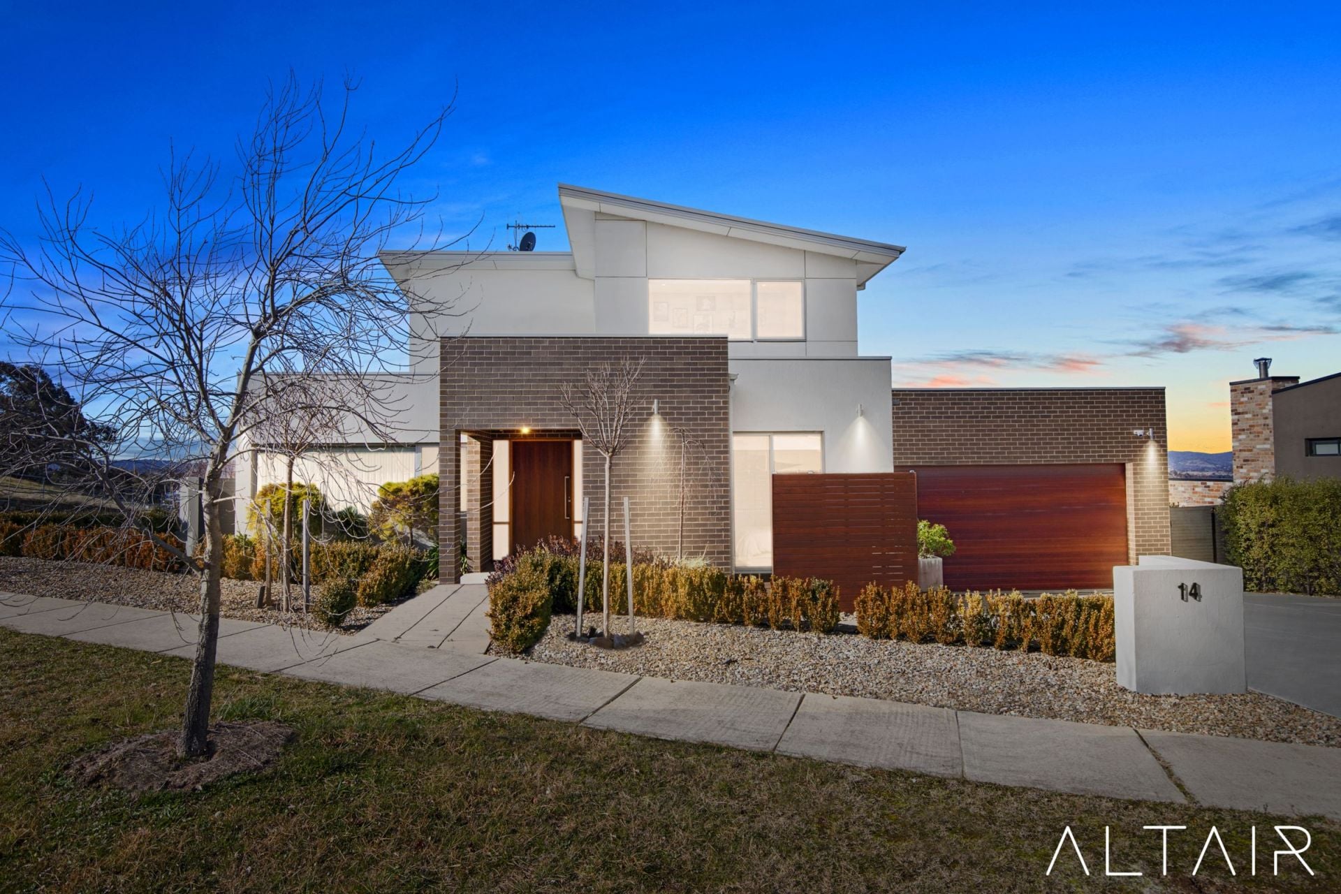 14 Bev Lawson Street, Casey, ACT, Casey - Thumbnail 2