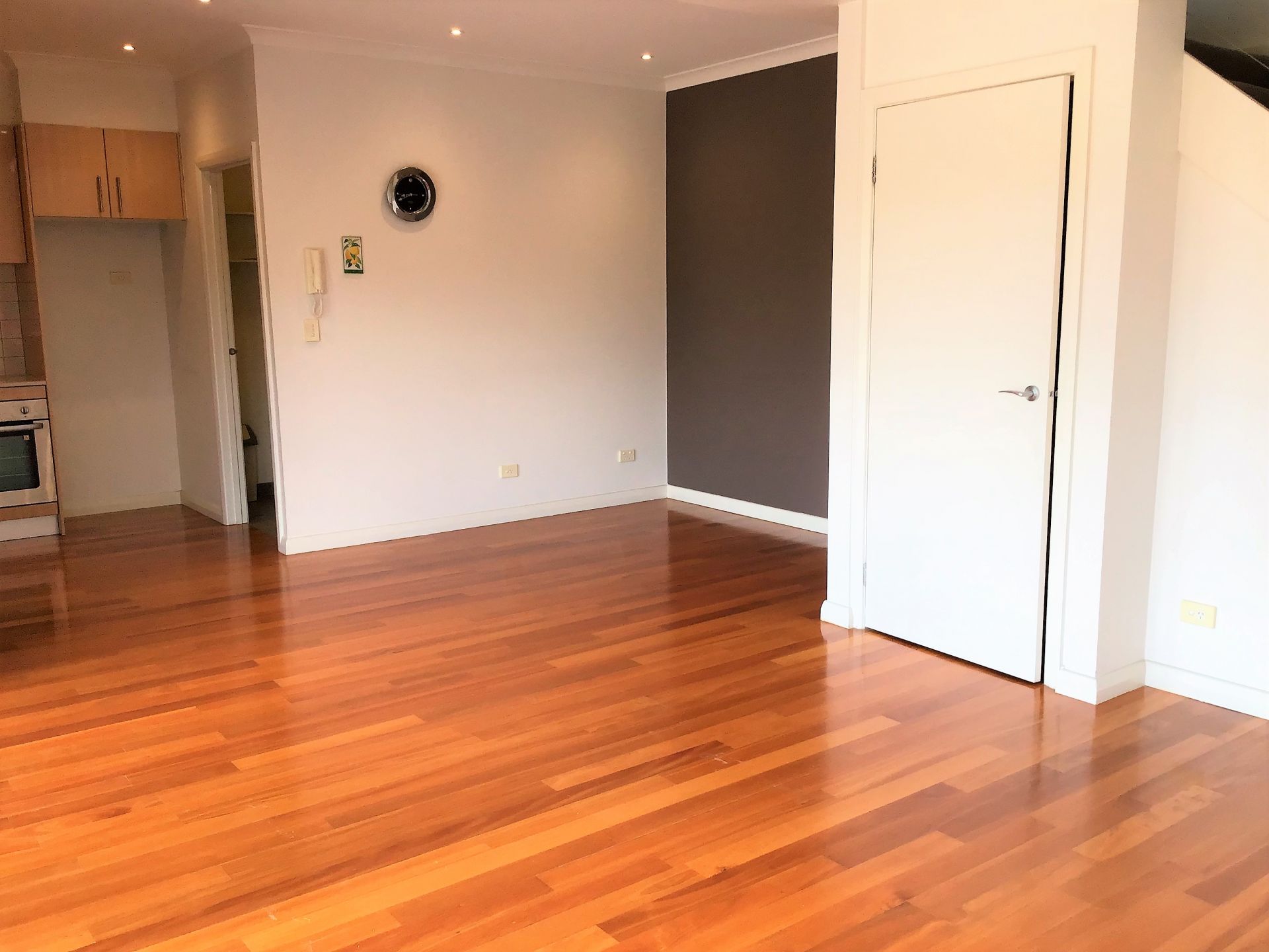 Two Levels, City Views With Entertainers Terrace