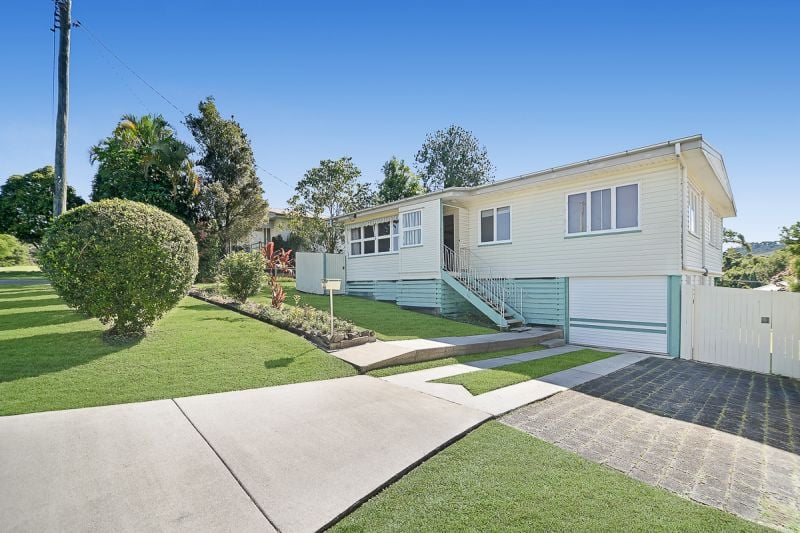 15 Alexandra Avenue Nambour QLD, Nambour - Thumbnail 2