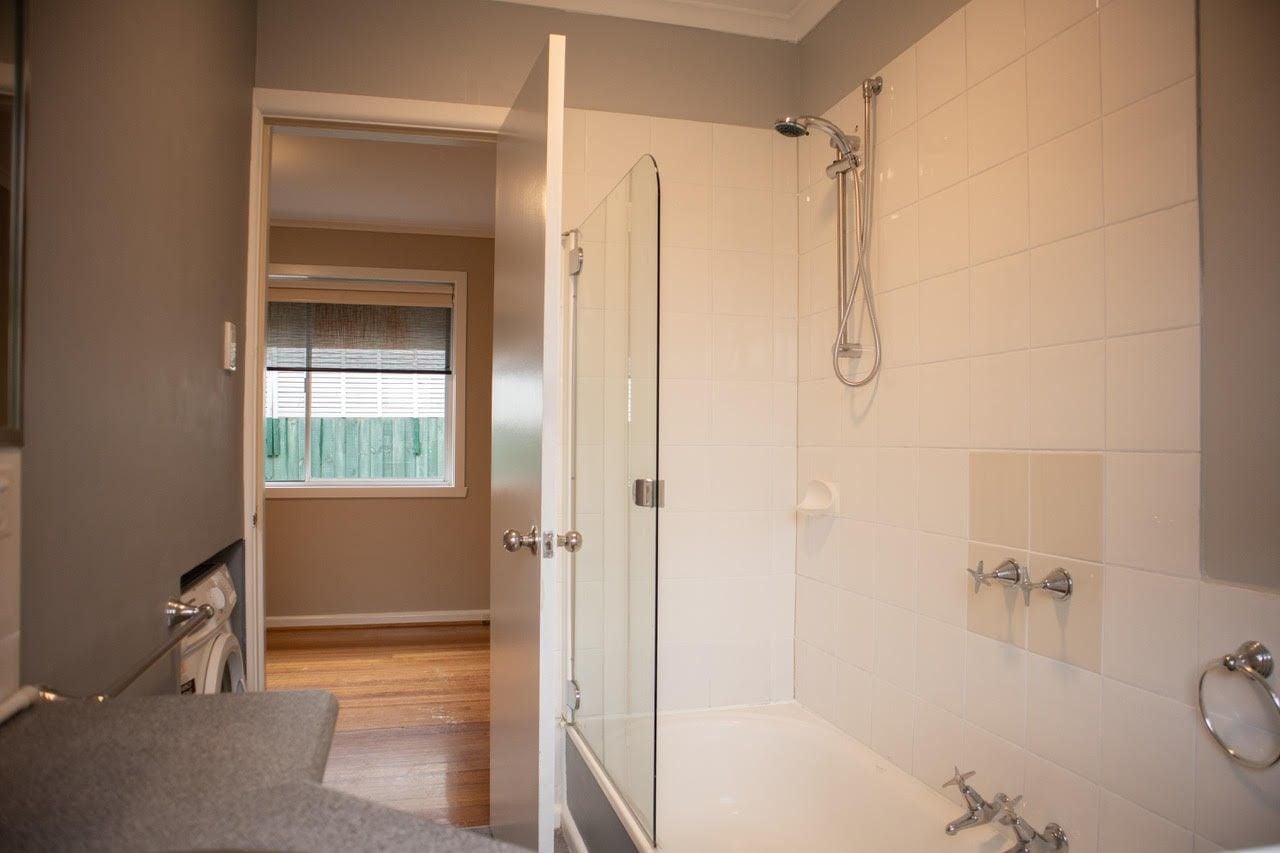 Unique Unit in Ideal Location