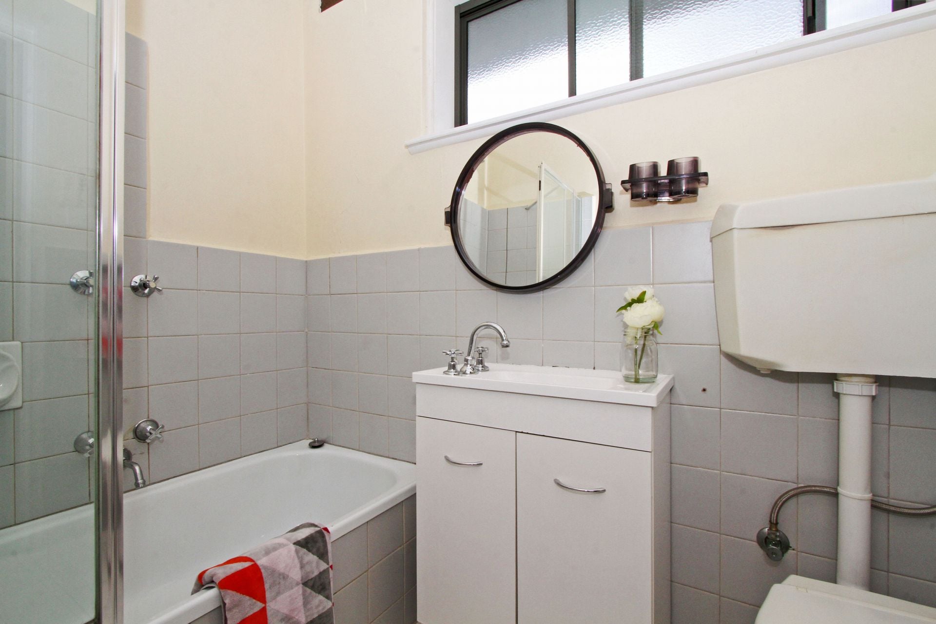 ONE BEDROOM WITH DUCTED HEATING AND AIR CONDITIONING