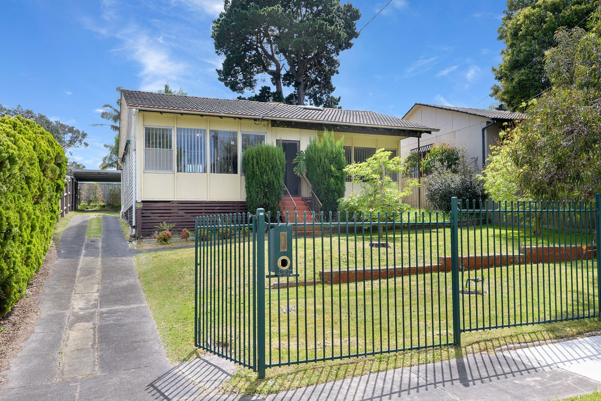37 Coolgardie Street, Frankston North VIC