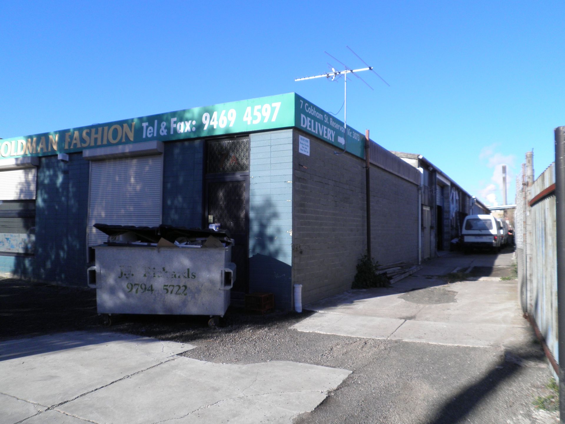 Real Estate For Commercial Sale 7 Cobham Street Reservoir , VIC