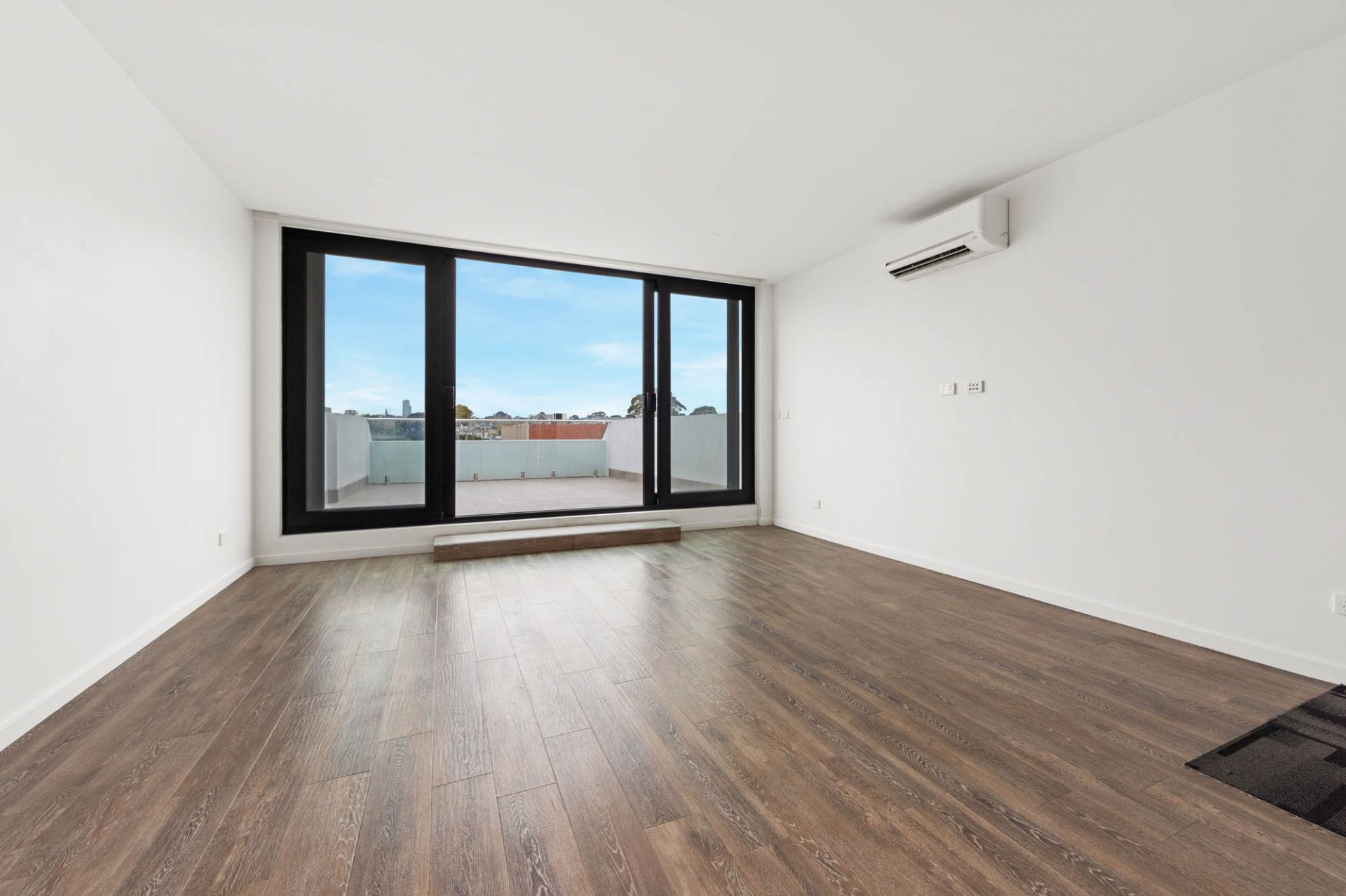 201/22 Dianella Lane, St Kilda East - Thumbnail 6