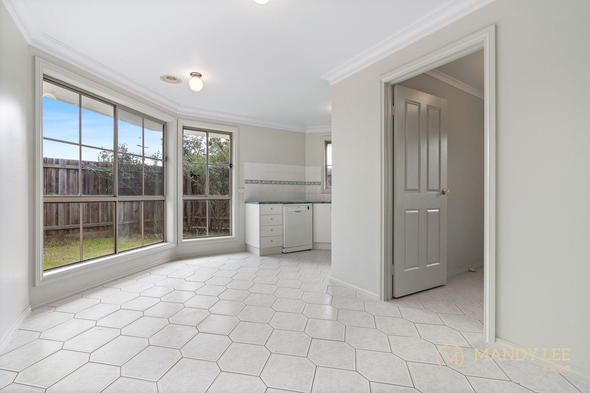 2/6 Monica Court Epping VIC, Epping - Thumbnail 3
