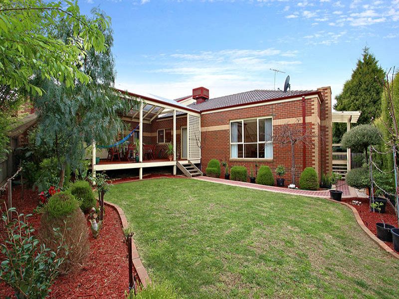 10 Blackwood Walk SOUTH MORANG, South Morang - Thumbnail 2