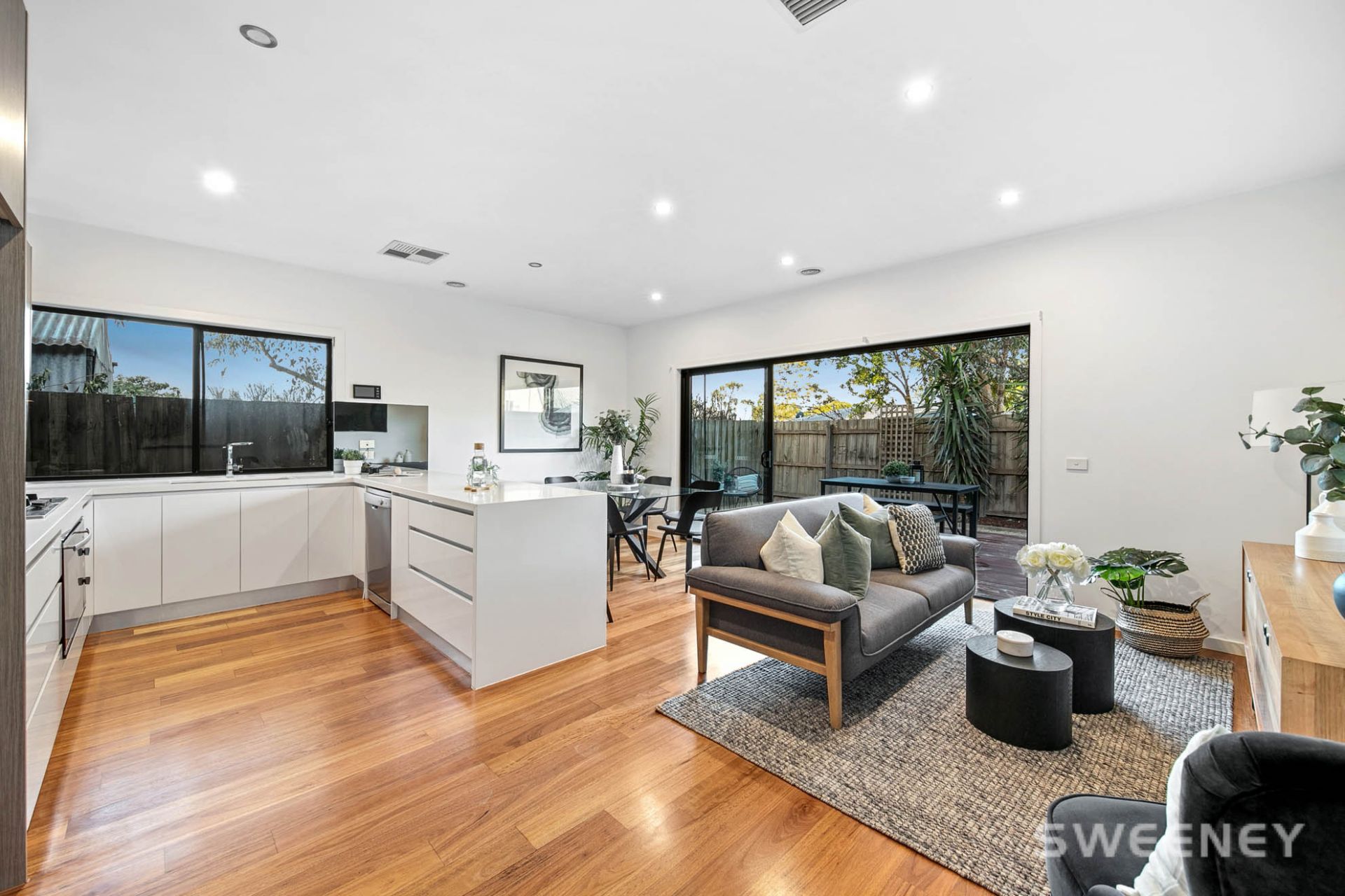 40a Brook Drive, Altona - Thumbnail 2