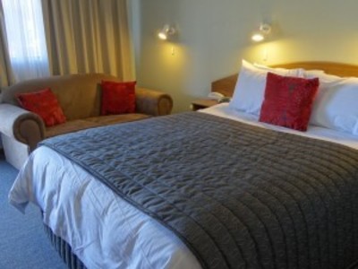 MOTEL FOR SALE - COUNTRY MUSIC CAPITAL